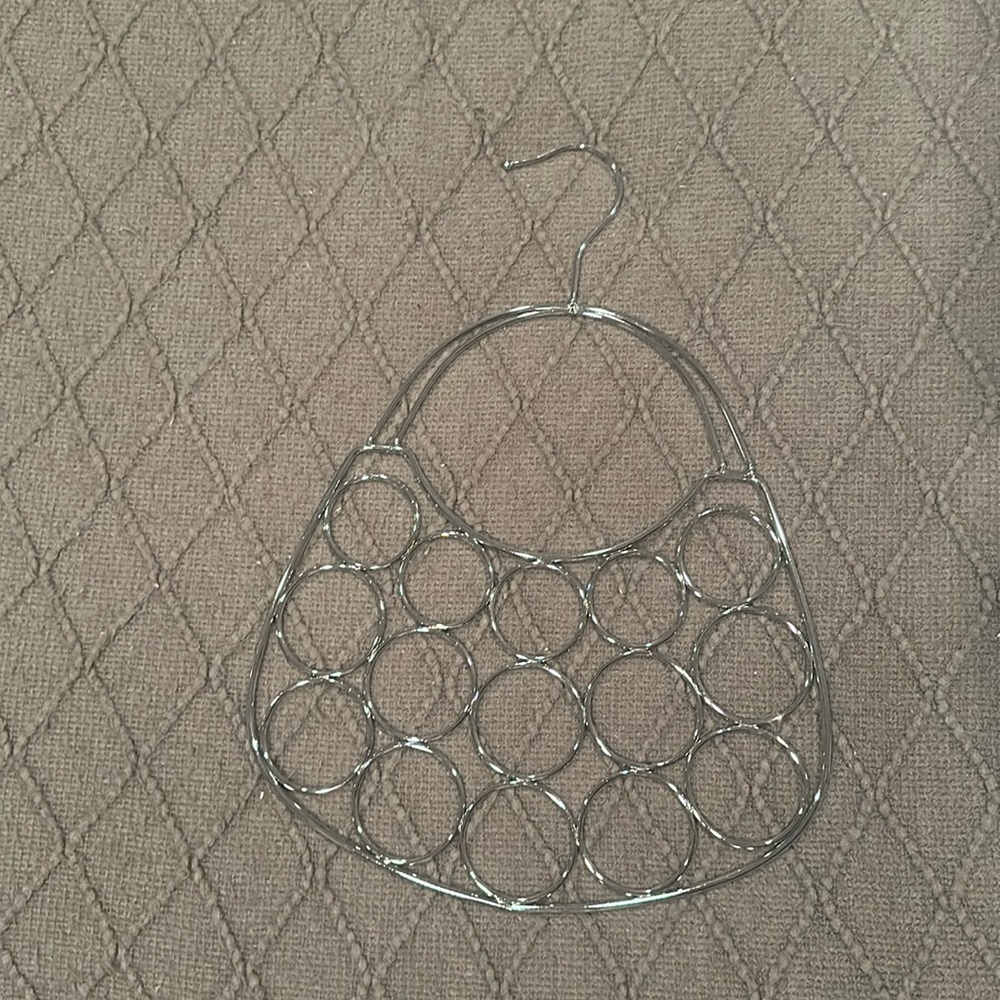 Scarf Hanger/organizer